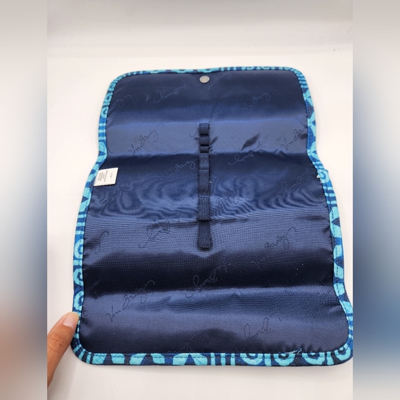 Vera Bradley Cosmetic Brush Organizer with Cuban Tiles Design - Picture 4 of 10